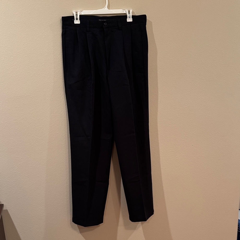Dockers Tour Men's Dark Black Dress Pants